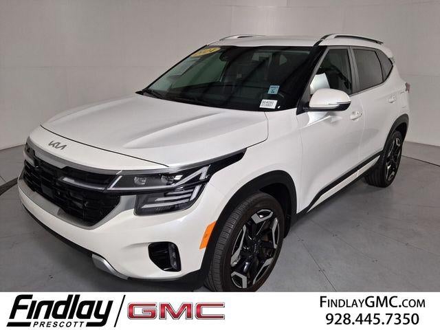 2024 Kia Seltos SX Turbo in White — front three-quarter view